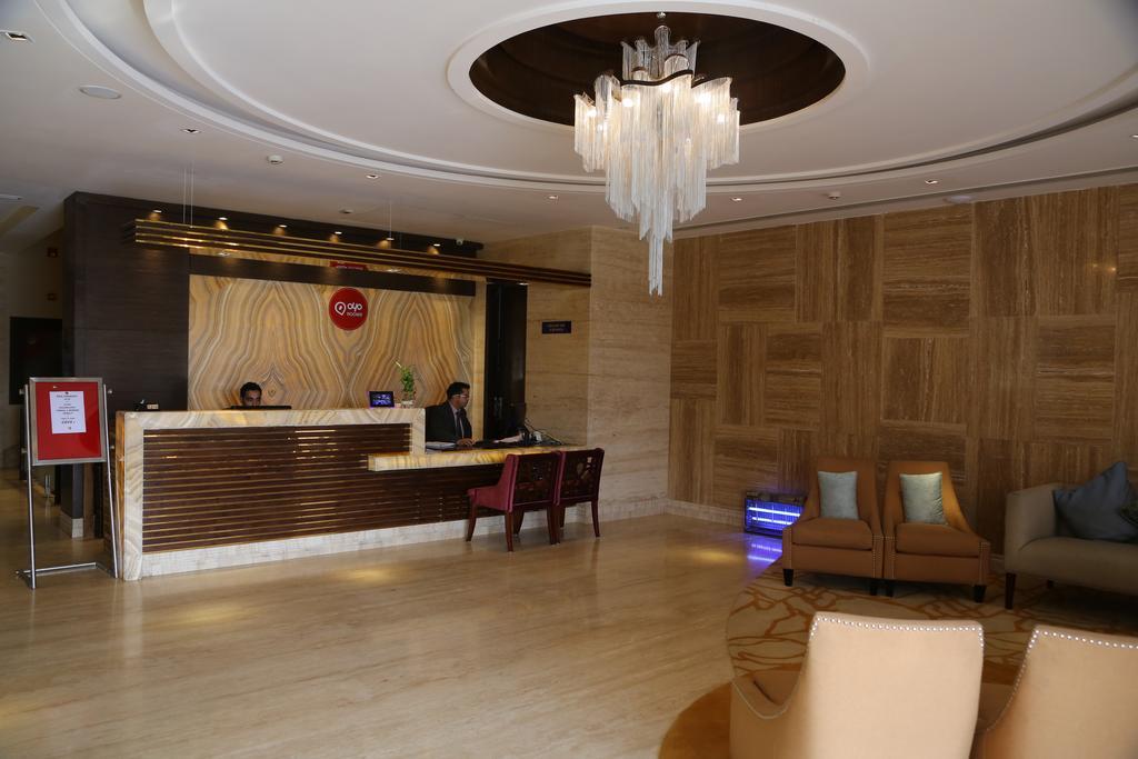 Oyo Premium Panchkula Sector 5 Hotel Exterior foto